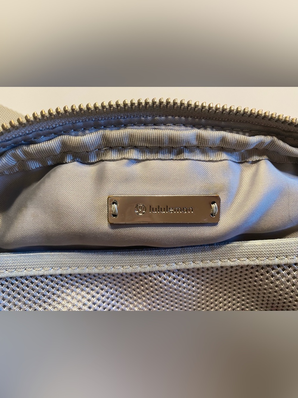 Lululemon grey belt bag - Picture 3 of 5